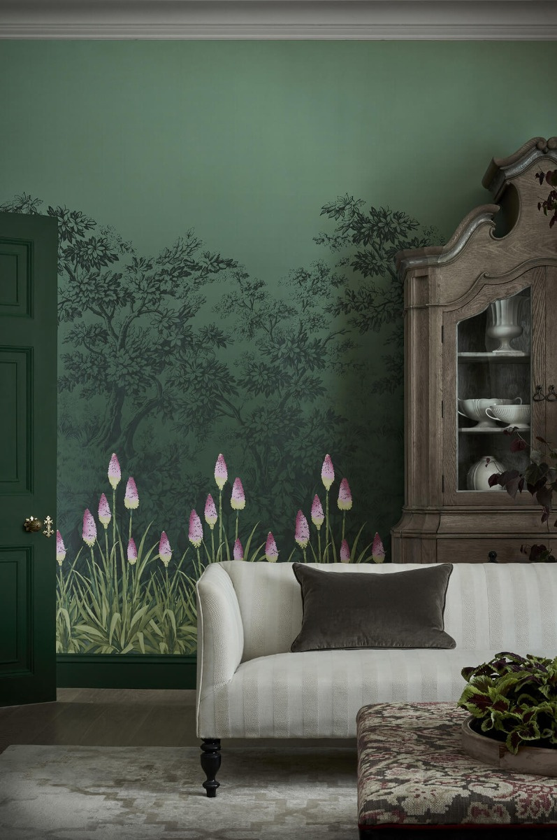 Vintage Flora Green - Wallpaper | Rebel Walls