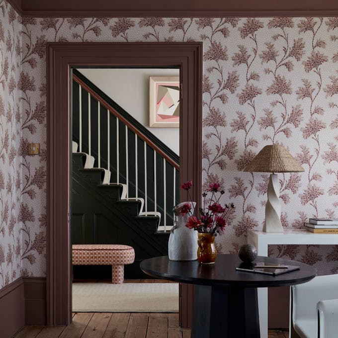 Embracing wallpaper all over