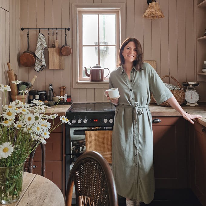 Embracing all-over colour in your kitchen with @by_anitarussell