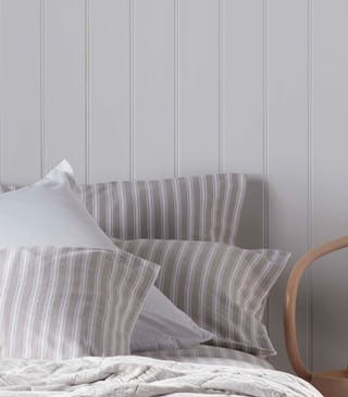 Secret Linen Store: Using White in Bedrooms